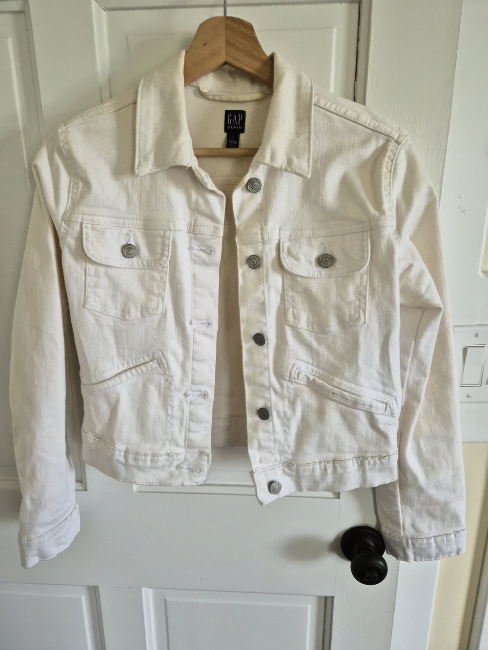 GAP White Denim Trucker Jacket - Women's